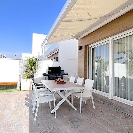 Magnifica Villa En San Pedro De Pinatar سان بيذرو ذيل بيناتا المظهر الخارجي الصورة