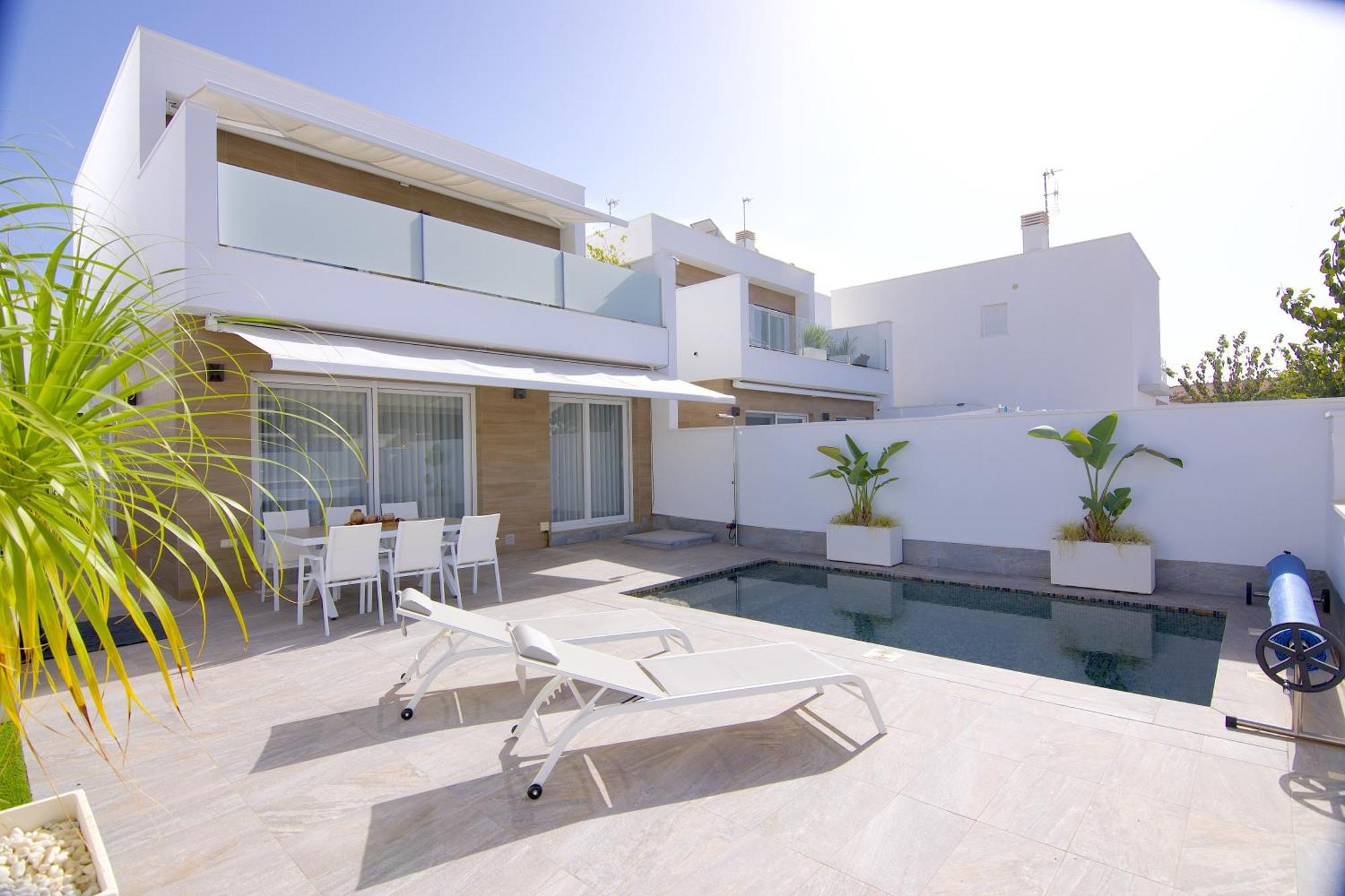 Magnifica Villa En San Pedro De Pinatar سان بيذرو ذيل بيناتا المظهر الخارجي الصورة